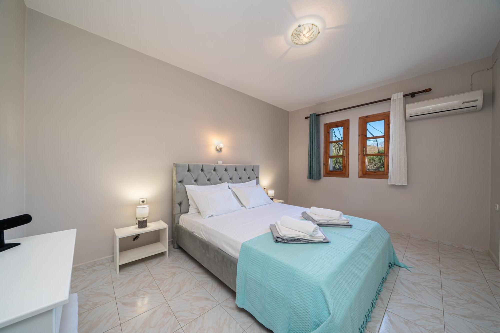 Southbank Seafront Apartments Кателиос Экстерьер фото