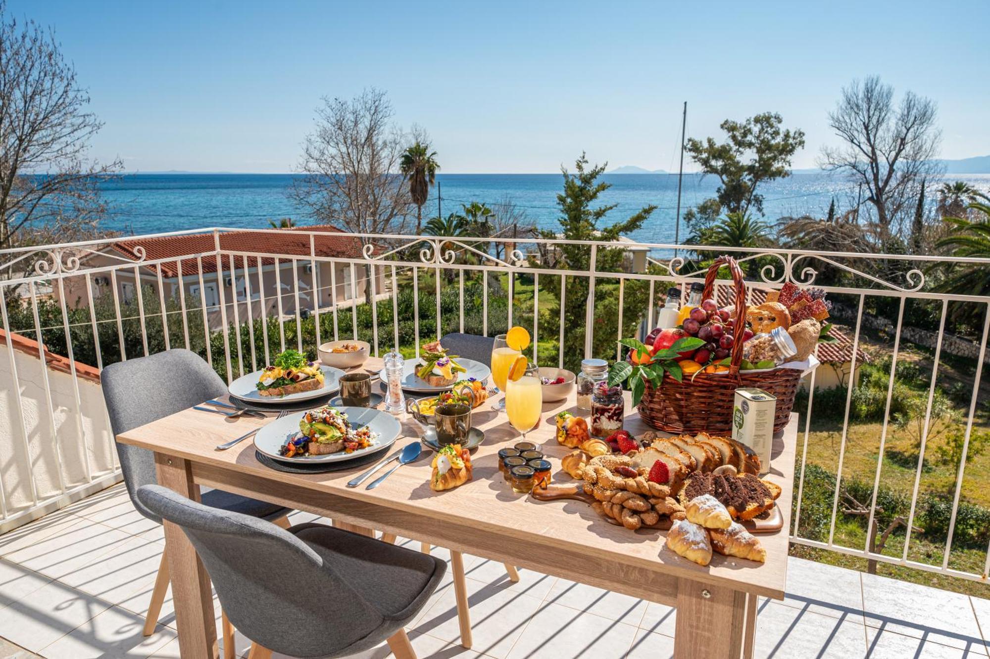 Southbank Seafront Apartments Кателиос Экстерьер фото
